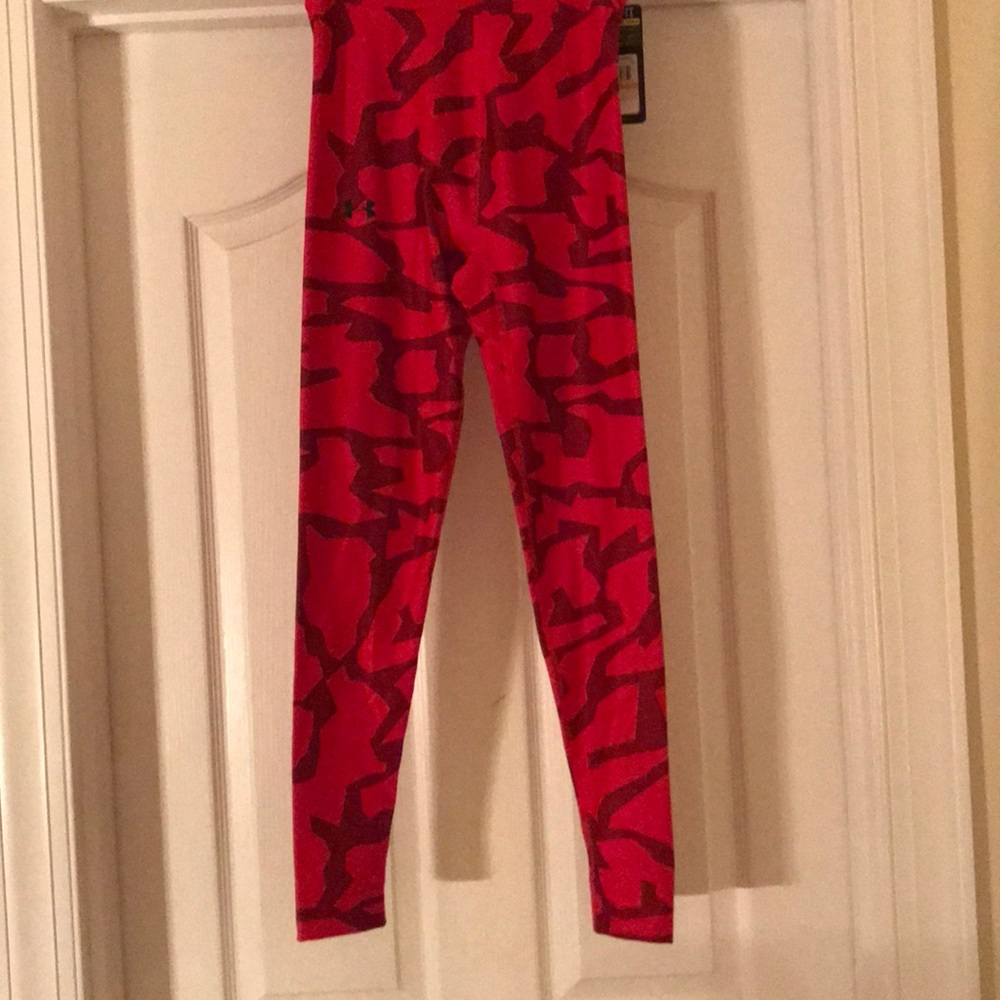 Red patterned Under Armour fitness leggings